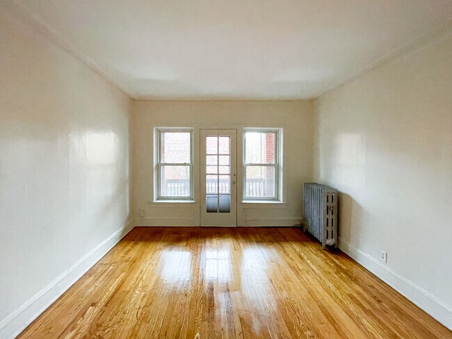 Foto del edificio - 632 W Aldine Ave