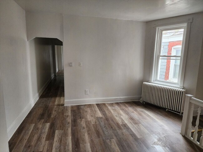 Foto del edificio - 115 W 23rd St