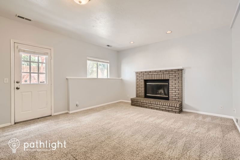 Primary Photo - 1414 Valley Ridge Dr