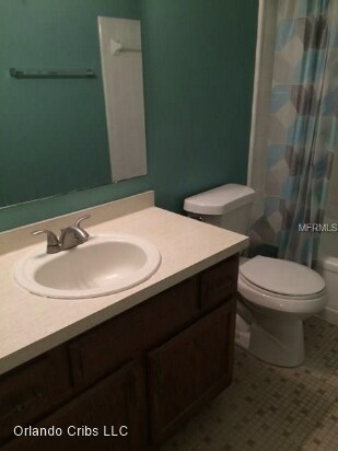 Building Photo - 2 br, 2 bath House - 643 West Oak Terrace ...