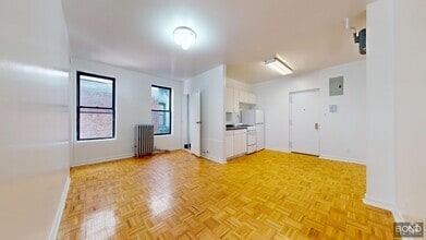 Building Photo - 369 Broome St