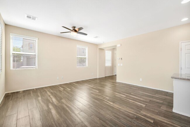 Foto del edificio - Modern Comfort with Flexible Living in a Convenient Las Vegas Location!