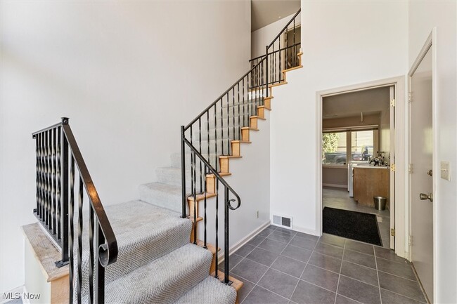 Building Photo - 41 S Cedar St