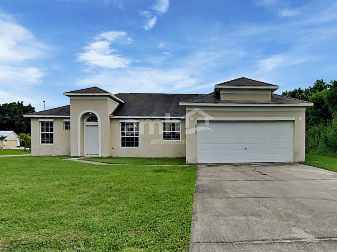 Primary Photo - 2302 SW Webster Ln
