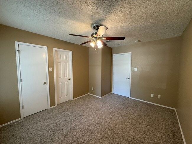 Building Photo - 10347 Shelburne Dr