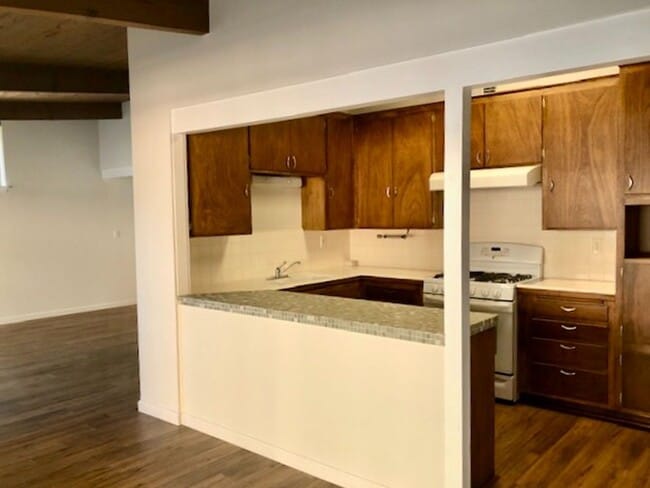 Building Photo - 3710 San Remo Dr