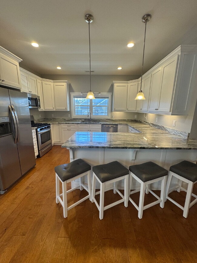 Building Photo - 64 Leyland Cir