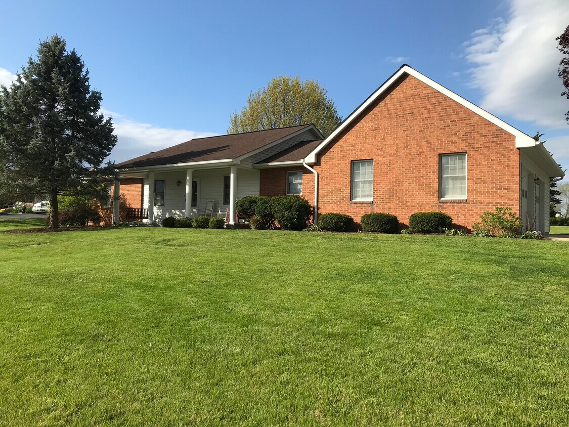 415 Boyd St, Woodstock, VA 22664 House Rental in Woodstock, VA