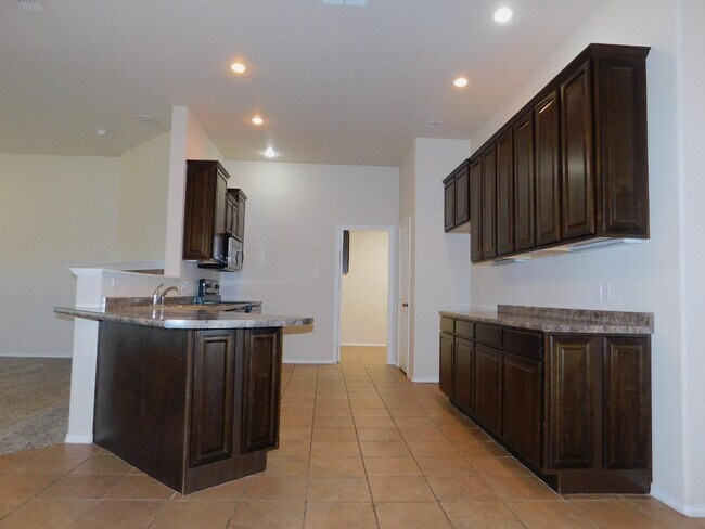 Foto del edificio - 5717 108th St