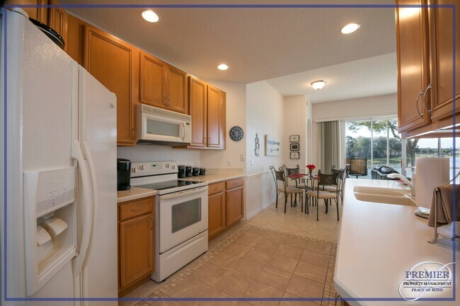 Foto del edificio - GLEN EAGLE - 3 BEDS / 2 BATHS - LAKE VIEW - GOLF COURSE AND MORE!