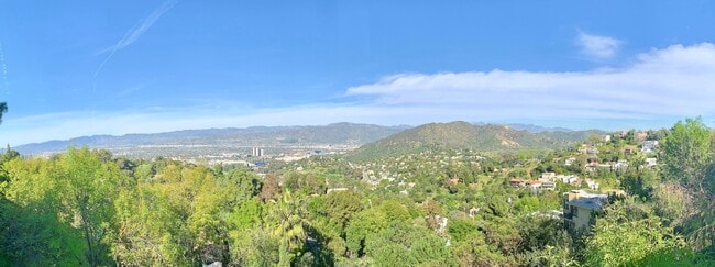 STUNNING VIEWS - 7353 Pyramid Pl