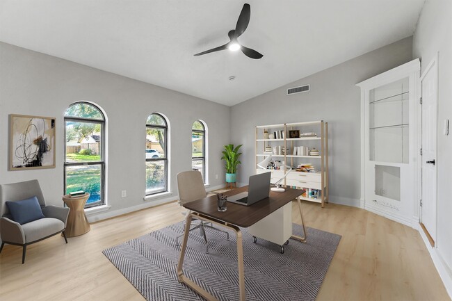 Building Photo - 3902 Marywood Dr