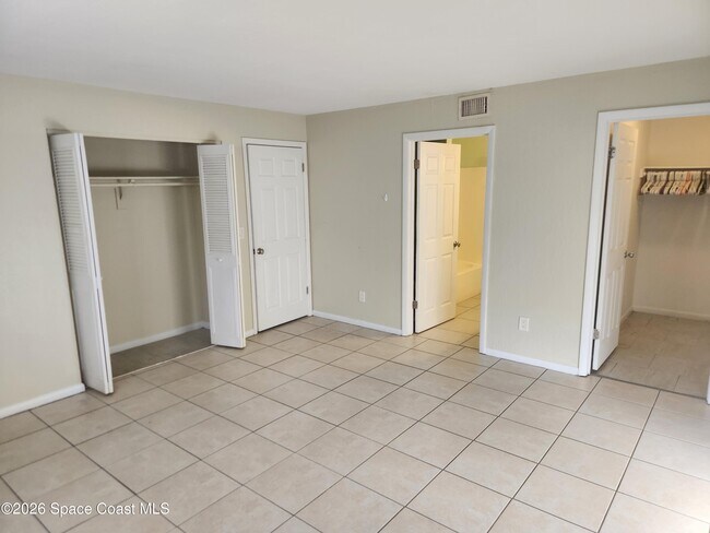 Foto del edificio - 2130 Forest Knoll Dr NE