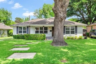 Building Photo - 4628 Surf Dr