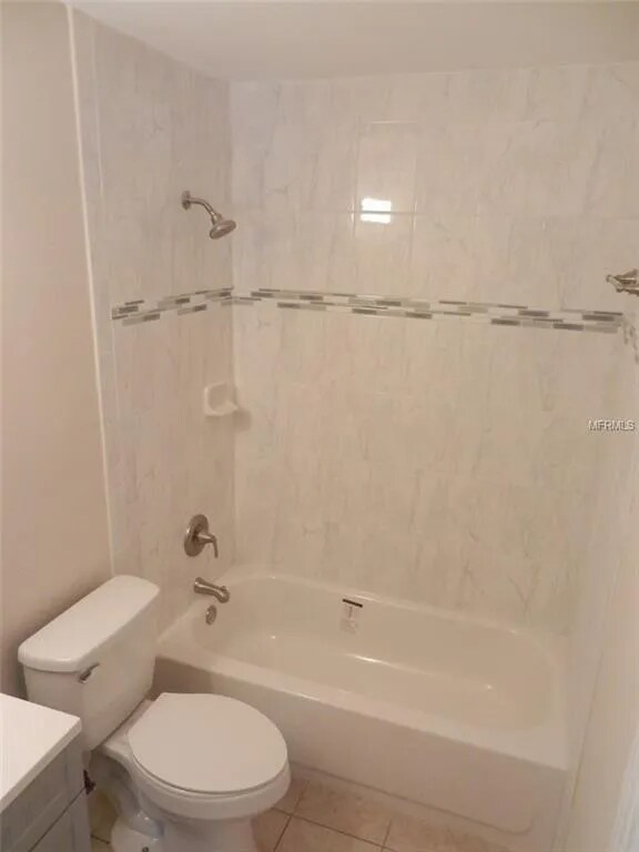 Foto del edificio - 261 W 8th St
