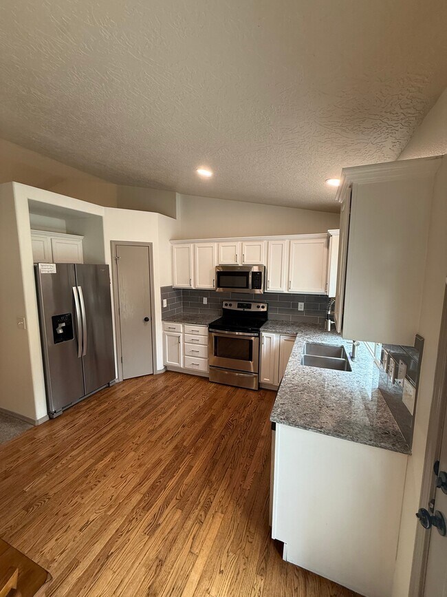 Foto del edificio - 2650 N Chancery Way