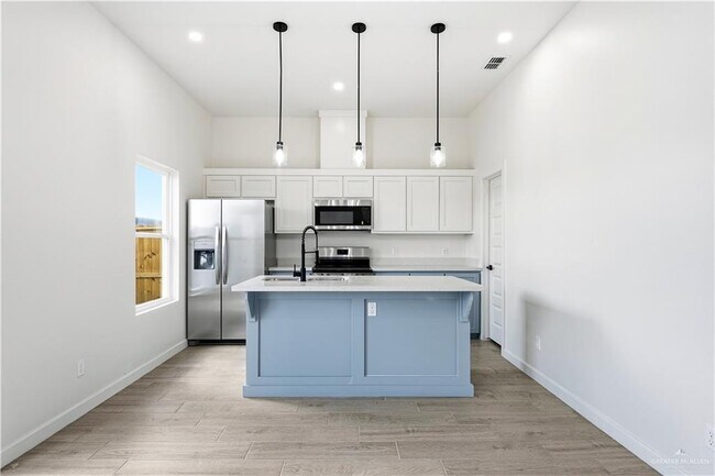 Foto del edificio - 14 Notre Dame Ave