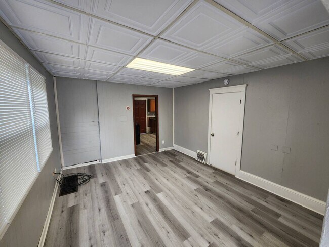 Foto del edificio - 508 W 23rd St