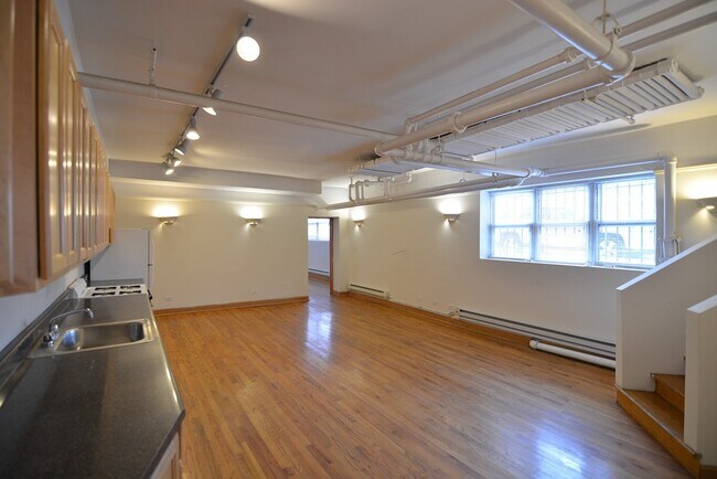 Foto del edificio - 3449 N Sheffield Ave