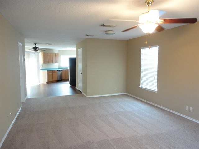 Building Photo - 9206 New Kenton