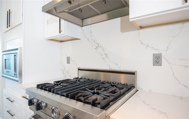 Foto del edificio - 1208 E Kennedy Blvd