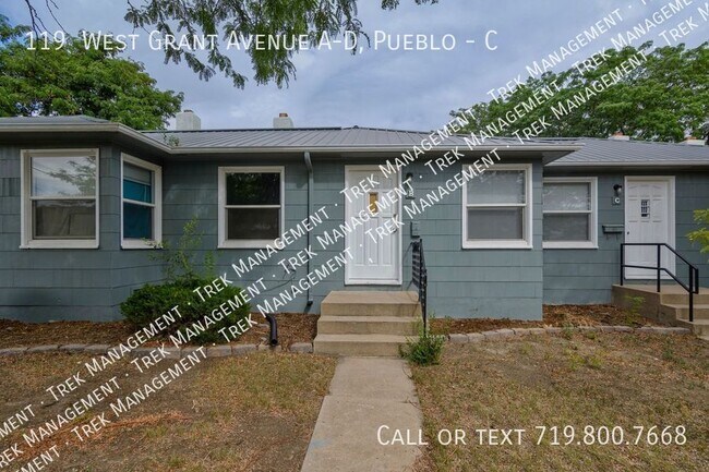 Building Photo - Centrally Located, Smartly Priced and Read...