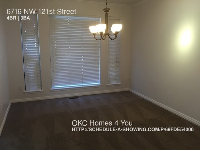 Foto del edificio - 6716 NW 121st St