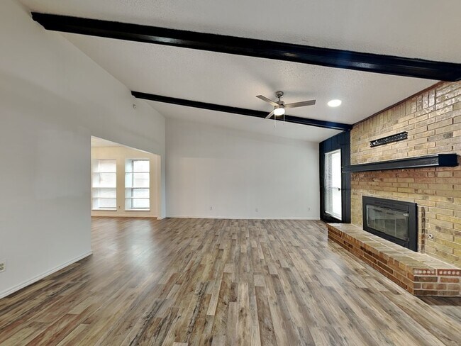 Building Photo - 5106 Woodmeadow Dr