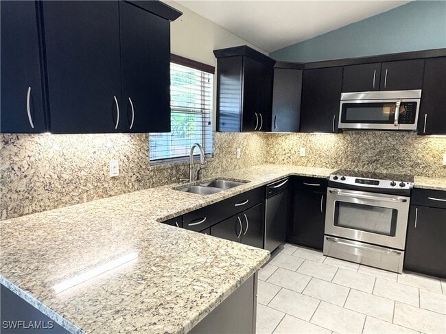 Foto del edificio - 9155 Aster Rd