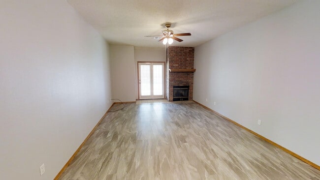 Building Photo - 409 Britton Ct