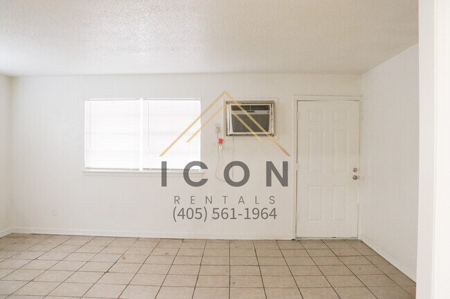 Building Photo - 3213 NW 29th St