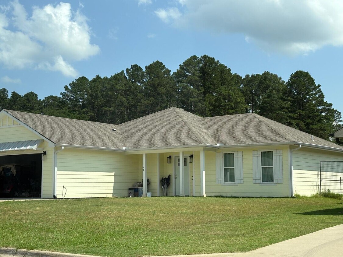 Building Photo - 148 Brenlind Ln