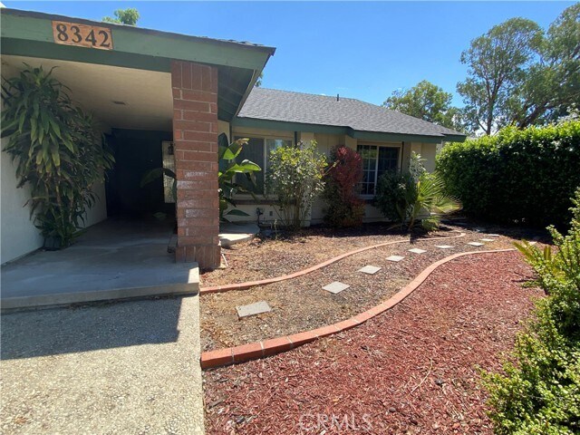 Building Photo - 8342 Lakeside Dr