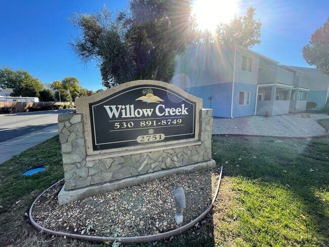 Foto del edificio - Chico Willow Creek