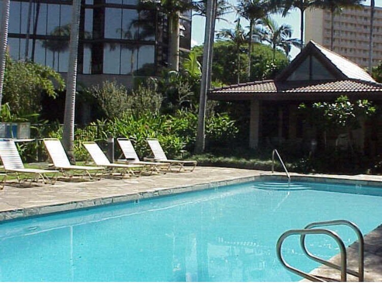 Pool - 930 Kaheka St