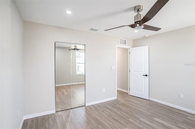 Foto del edificio - 3412 Springfield Dr