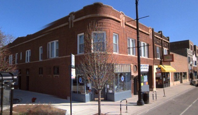 Primary Photo - 3201 S Halsted St