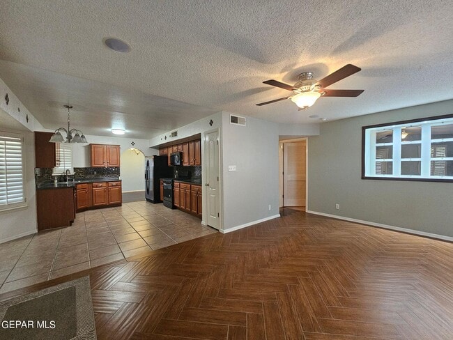 Building Photo - 12297 Kingsgate Ct