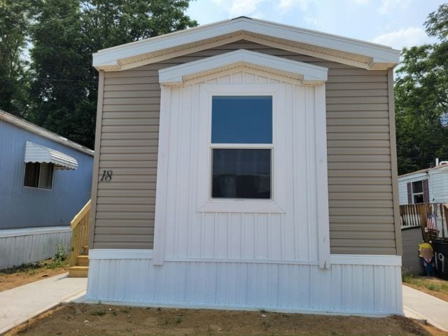 Primary Photo - 18 John St