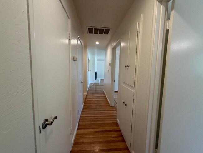 Foto del edificio - Gorgeous Rancho Cordova Home on Large Corner Lot!