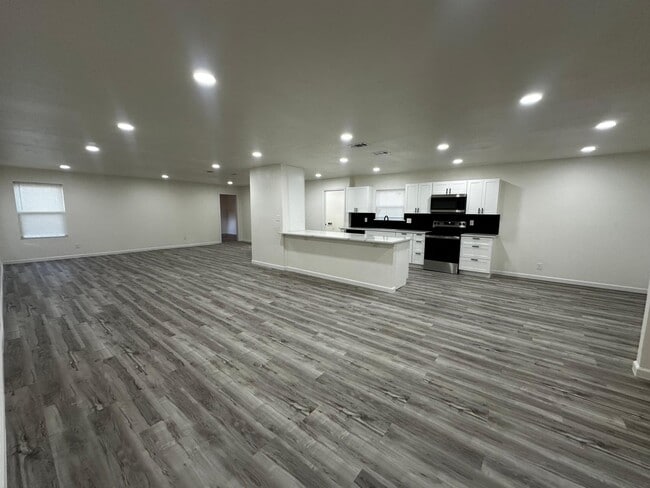 Foto del edificio - 2507 Blyth Dr