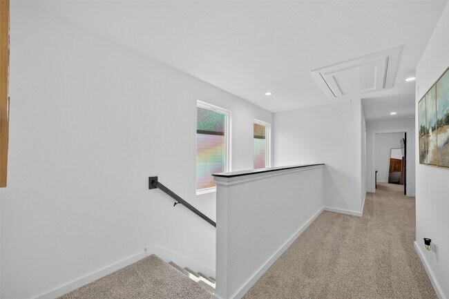 Foto del edificio - 3233 Creston Gate Dr