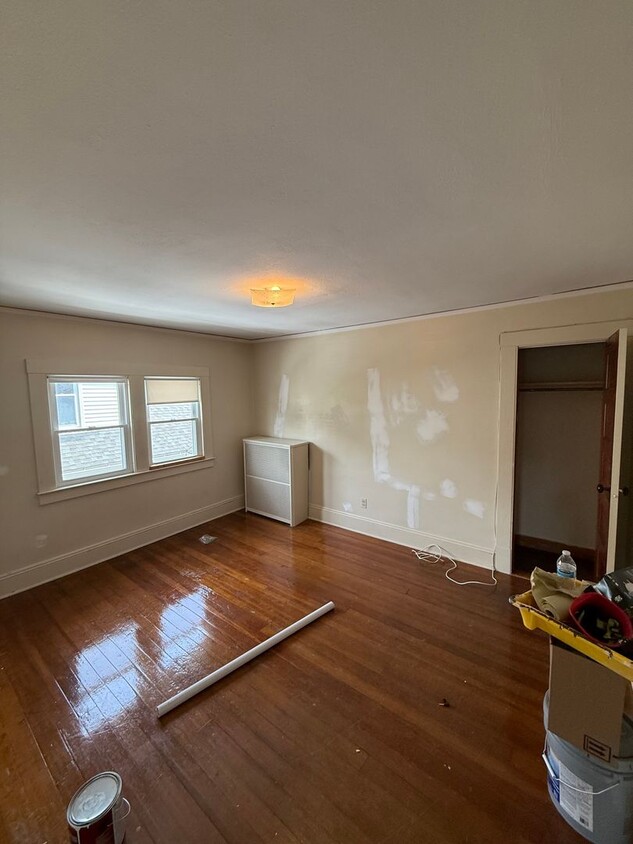 Building Photo - The Maplewood Three