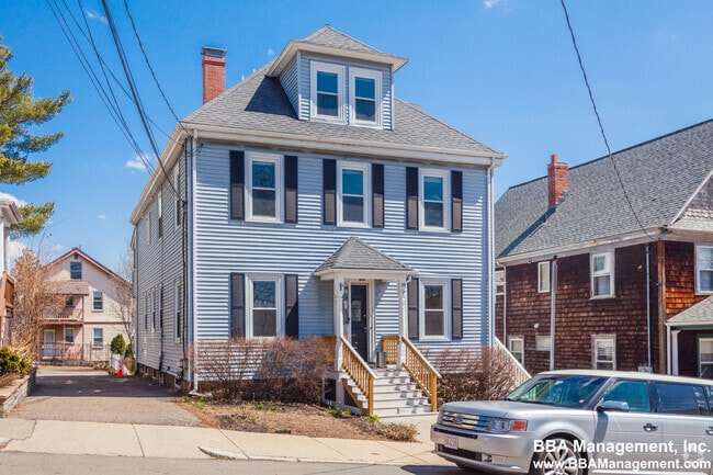 Building Photo - 39 Falkland St