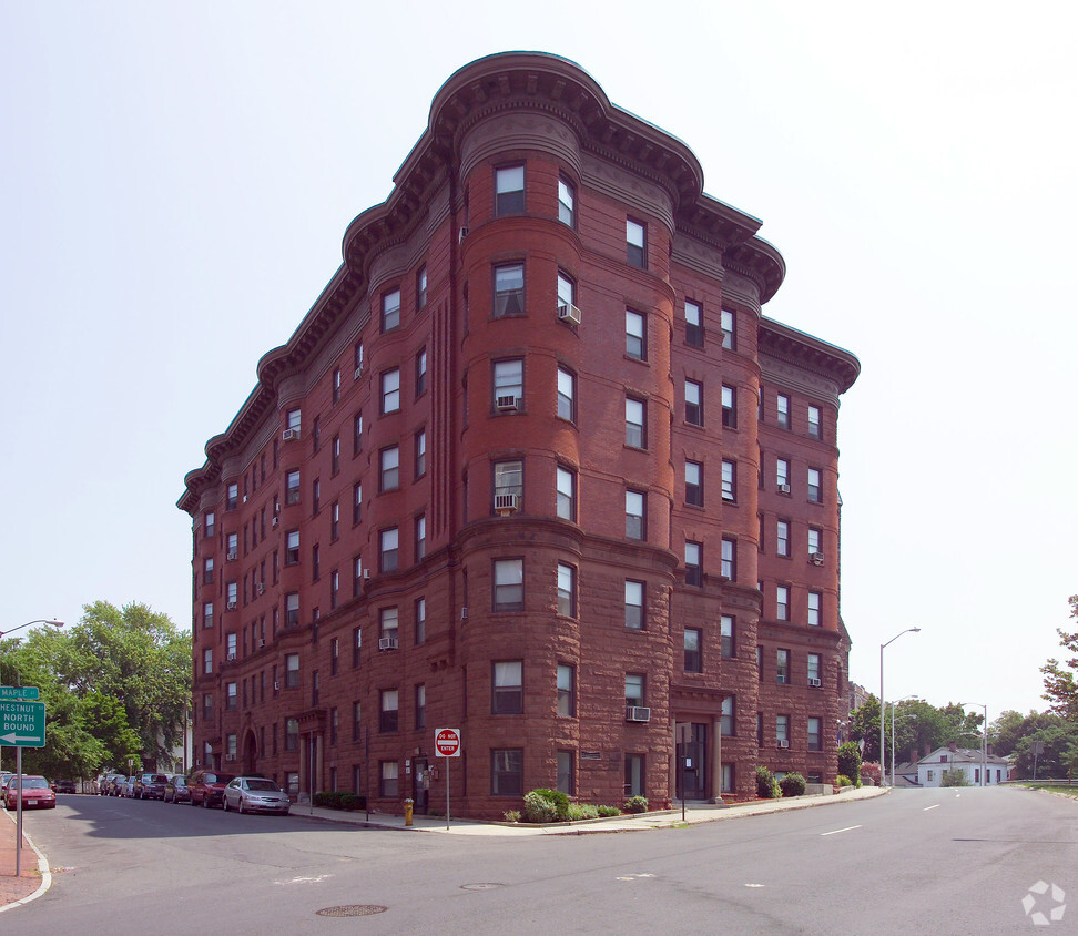 Building Photo - Chateau Apartments