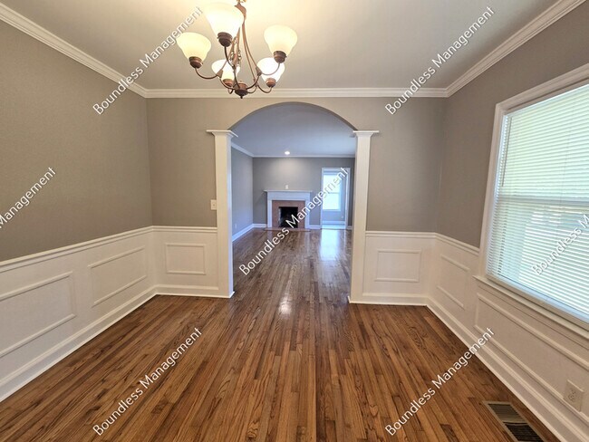 Foto del edificio - 1807 Donnalee Ave SE