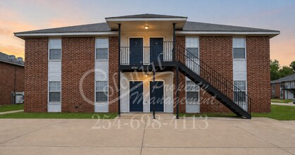 Building Photo - 5705 Greengate Dr