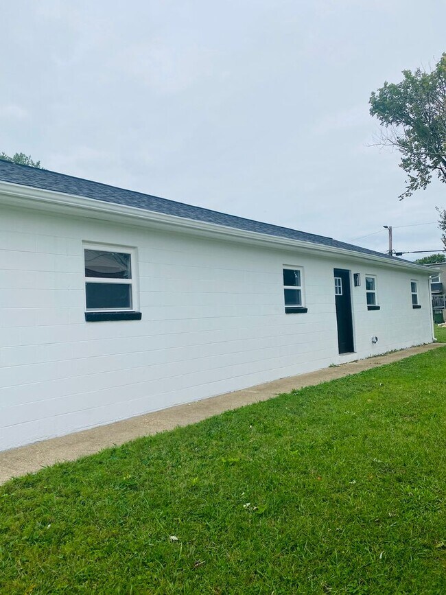 Building Photo - 1116 N 32nd Street