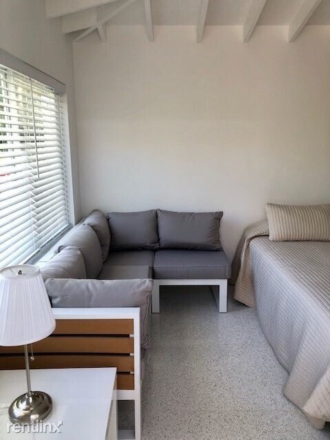 Building Photo - 1 br, 1 bath Apartment - 4730 Alton Rd