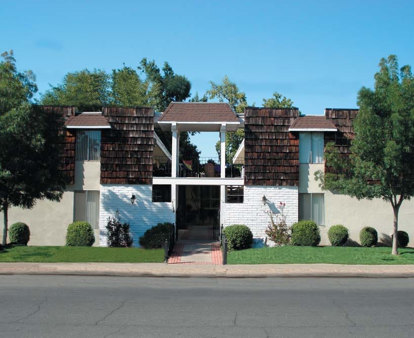 Primary Photo - White Front Apartments
